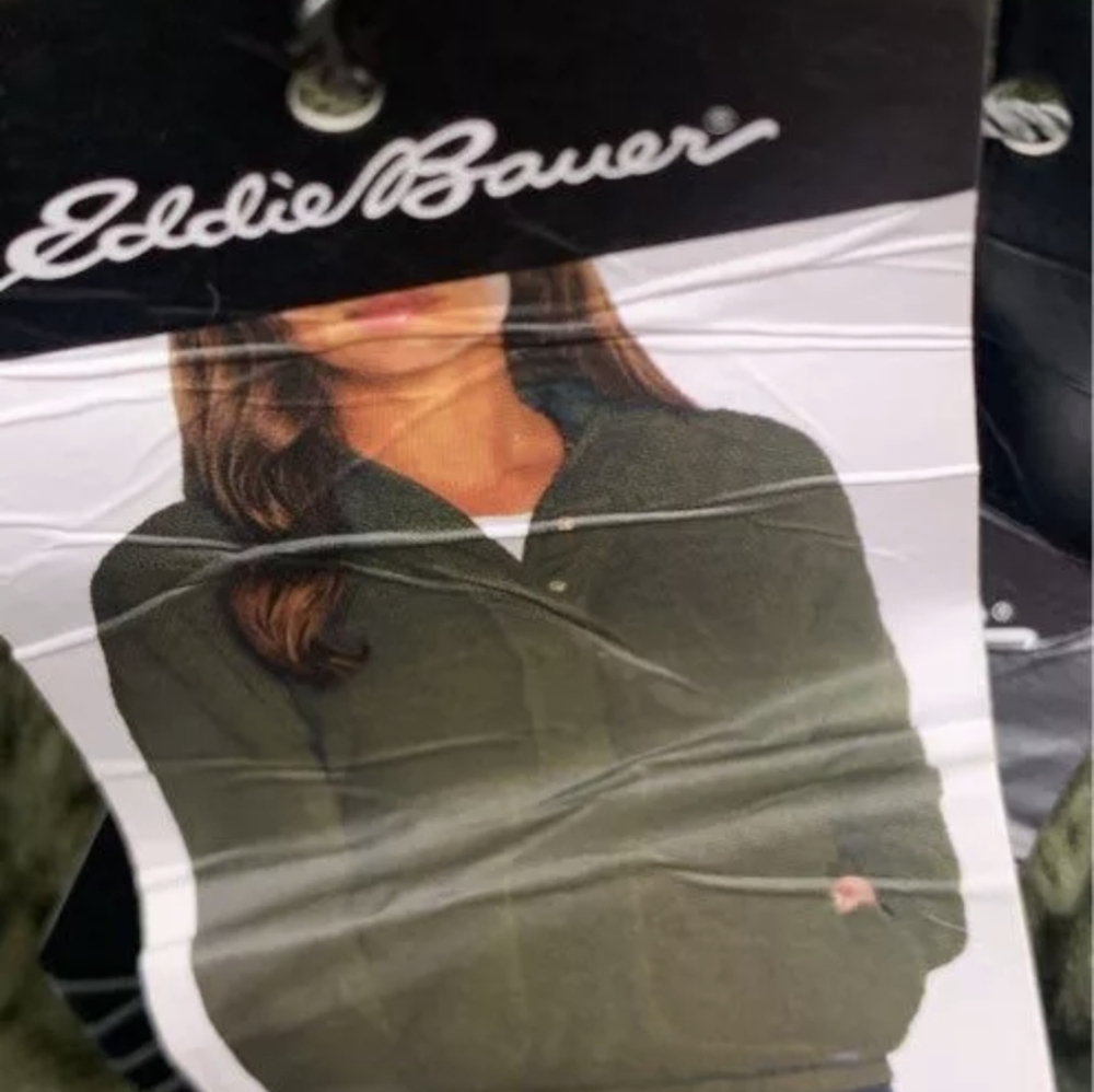 Eddie Bauer Relaxed Fit Plush Cozy 1/4 Button Sweatshirt Size XL NWT MSRP $70 - Picture 5 of 5
